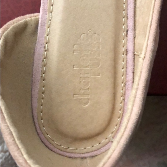 Nude Flats - Picture 3 of 3